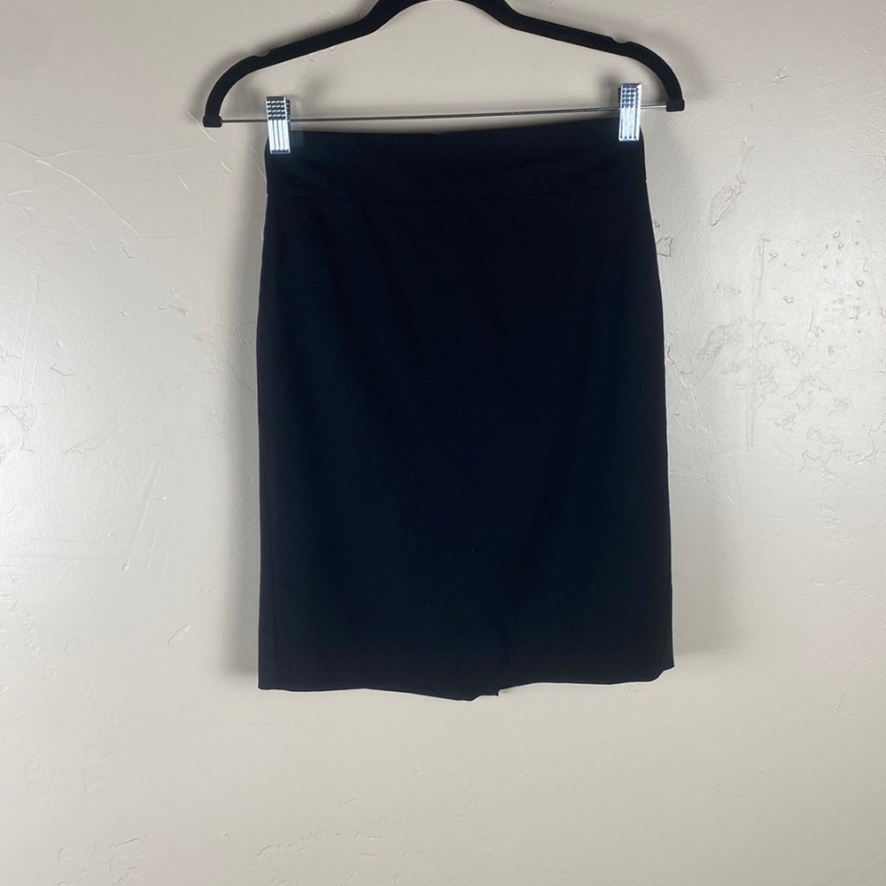 Banana Republic black pencil skirt size 2P